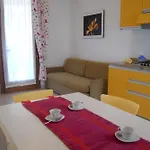 Cozy Ground-floor With Garden And Pool 公寓